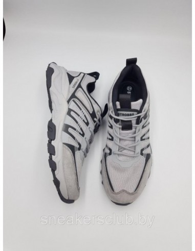 Кроссовки мужские повседневные...